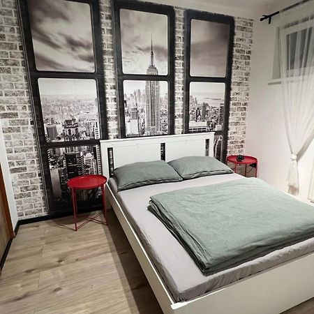 Lake Apartment, 2X Free Garage, 10 Mins To Centre Bratislava Ngoại thất bức ảnh