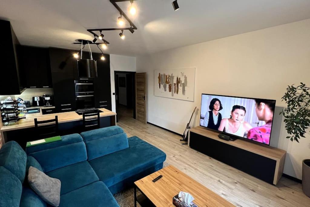 Lake Apartment, 2X Free Garage, 10 Mins To Centre Bratislava Ngoại thất bức ảnh