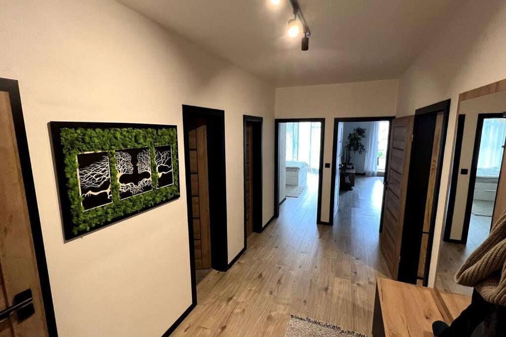 Lake Apartment, 2X Free Garage, 10 Mins To Centre Bratislava Ngoại thất bức ảnh